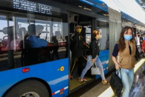 linea-de-trolebus-elevado-se-consolida-como-principal-opcion-de-movilidad-en-oriente-capitalino_4038977f-e0cb-4170-96b9-5471dcd97d76_medialjnimgndimage=fullsize