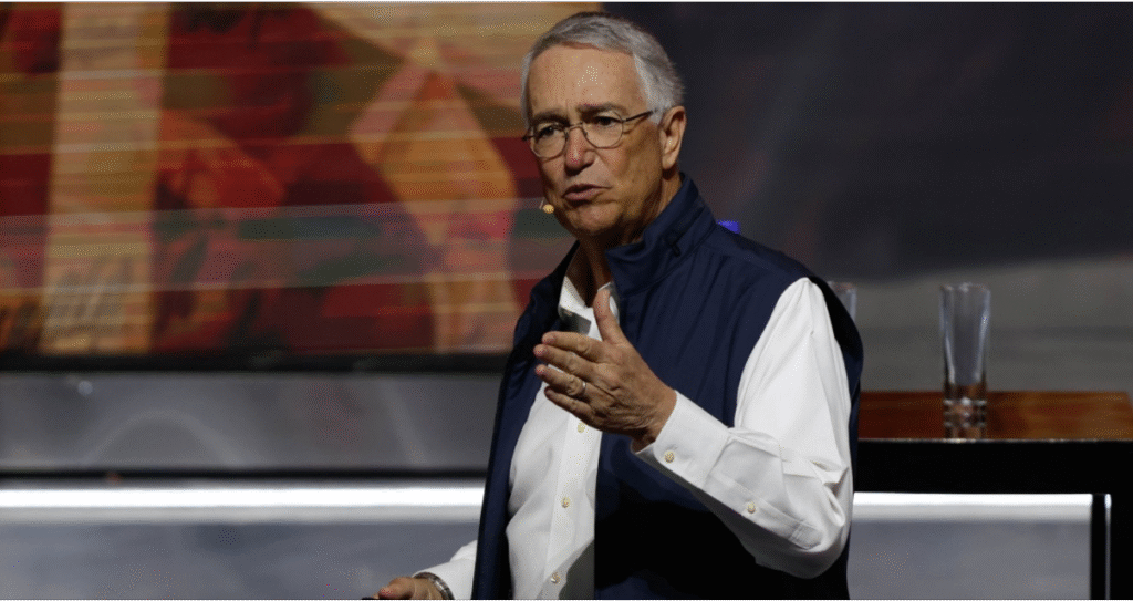 Corte obliga a Ricardo Salinas Pliego a pagar más de 50 mil millones de pesos al SAT por deudas fiscales