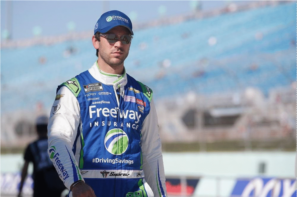 Daniel Suárez confirma su fichaje con Spire Motorsports para Nascar Cup 2026