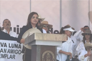 Grecia Quiroz en primer discurso como alcaldesa de Uruapan; reclama justicia- “Reunión con Sheinbaum no fue para doblar las manos”