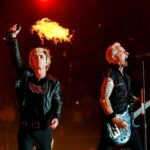 Green Day sacude la previa del Super Bowl 2026 con un fuerte mensaje político.