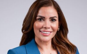 Detienen a Karina Barrón, funcionaria de Monterrey, por presunto cohecho y falsedad