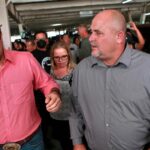 Comando armado irrumpe en casa del hermano de Julián LeBarón en Chihuahua